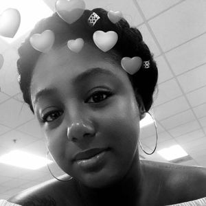 Meet your Posher, Deanna